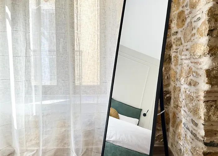 Lithos Syros Ermoupoli