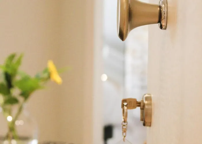 Lithos Syros * Ermoupoli