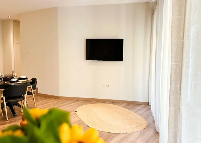 Lithos Syros * Ermoupoli