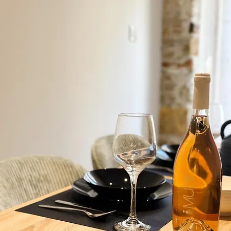 Lithos Syros * Ermoupoli