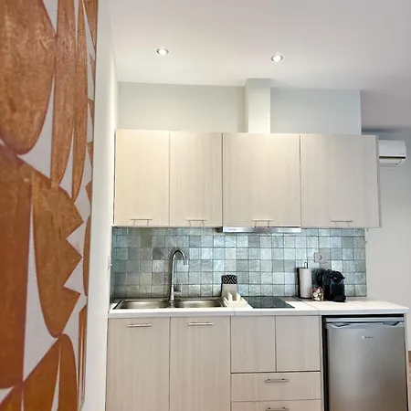 Lithos Syros * Ermoupoli