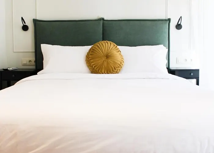 Lithos Syros Ermoupoli